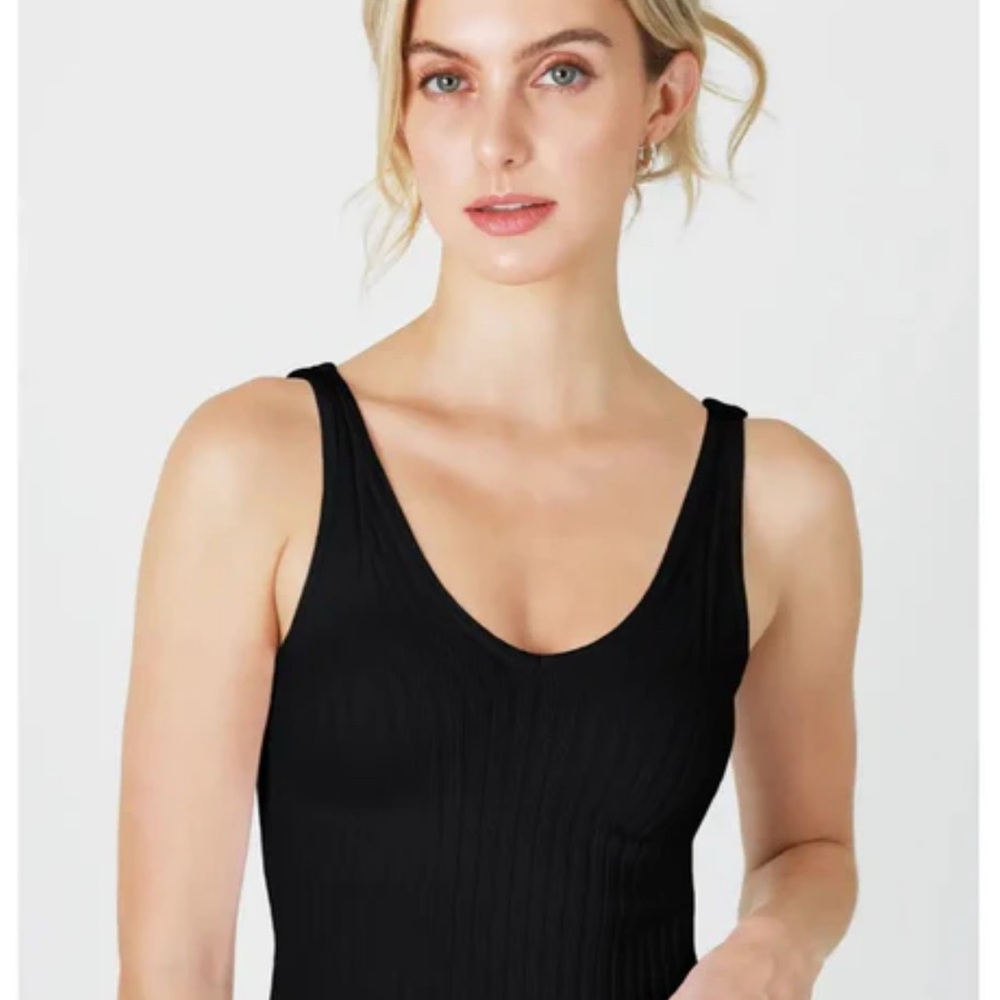 Tahari Black Ribbed Knit Top